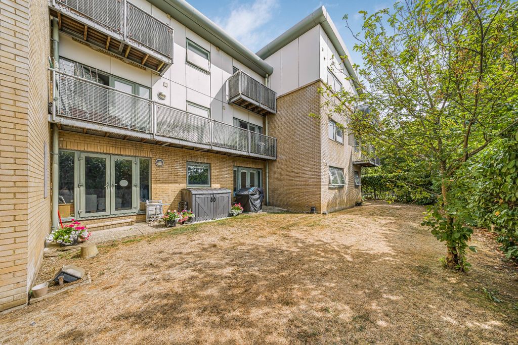 Property photo 2 of 12 5339132