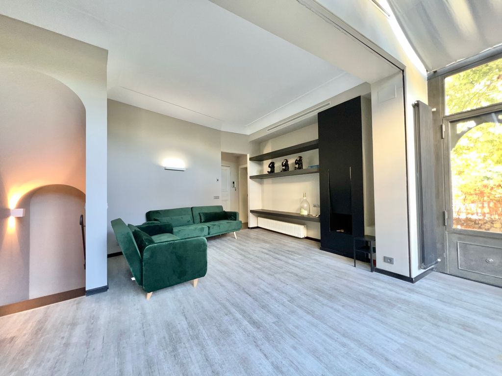 Property photo 3 of 44