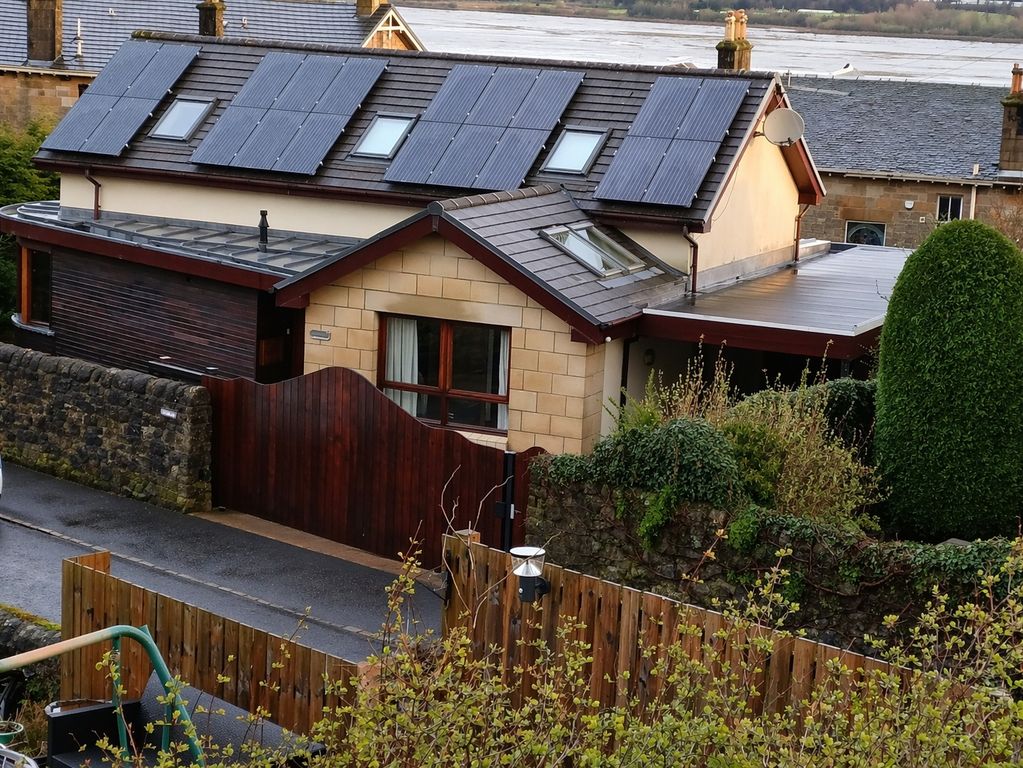 Property photo 2 of 29 Picture No. 84