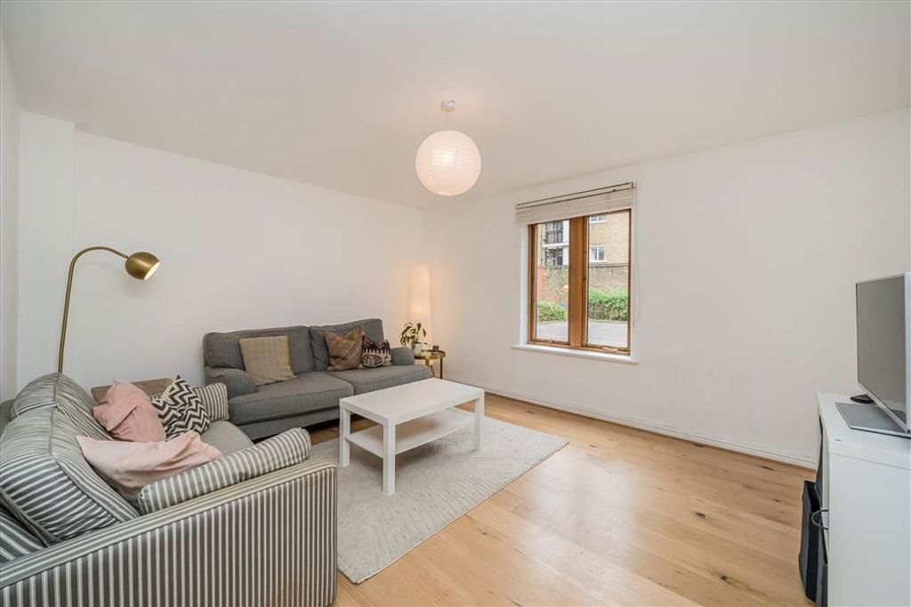 Property photo 2 of 7