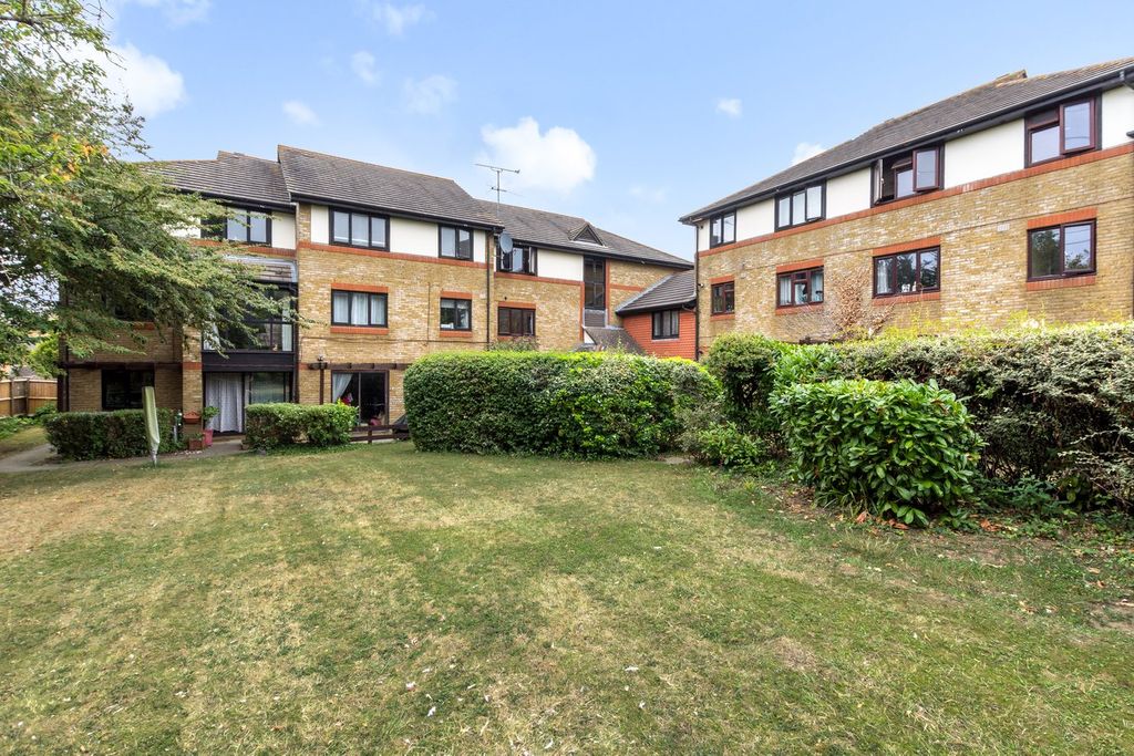 Property photo 1 of 9
