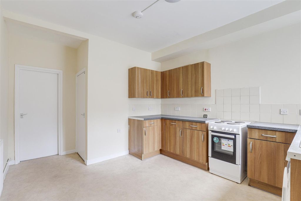 Property photo 3 of 12 3561.Jpg