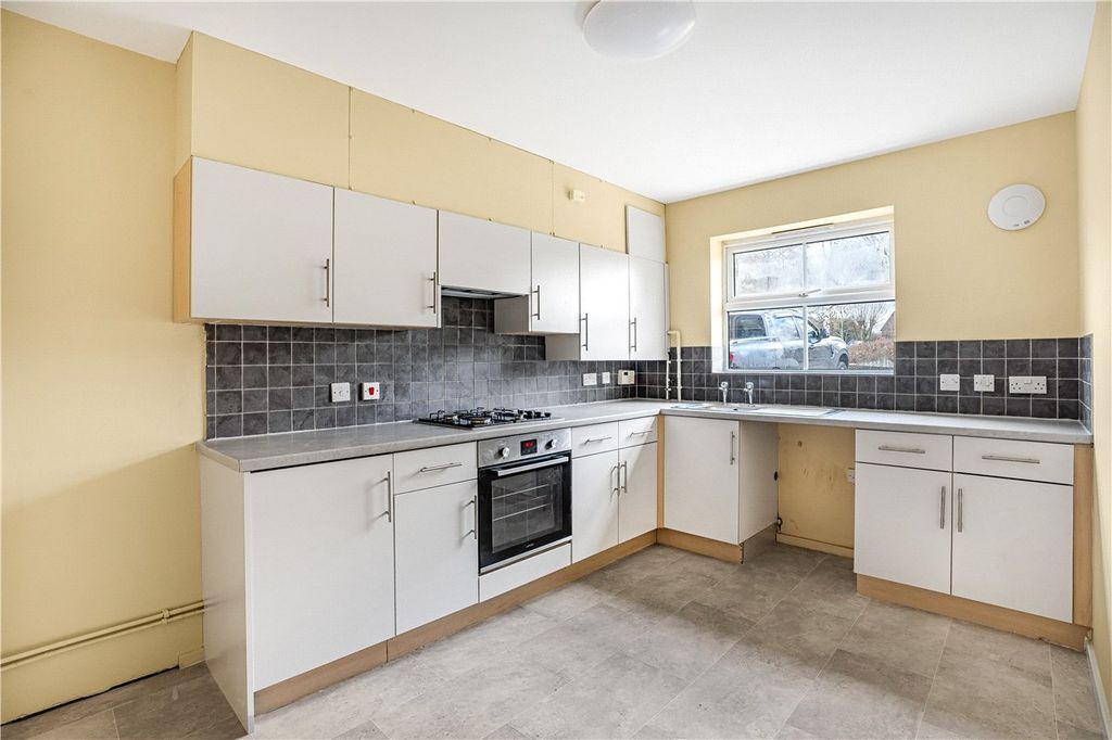 Property photo 2 of 15 Picture No. 02