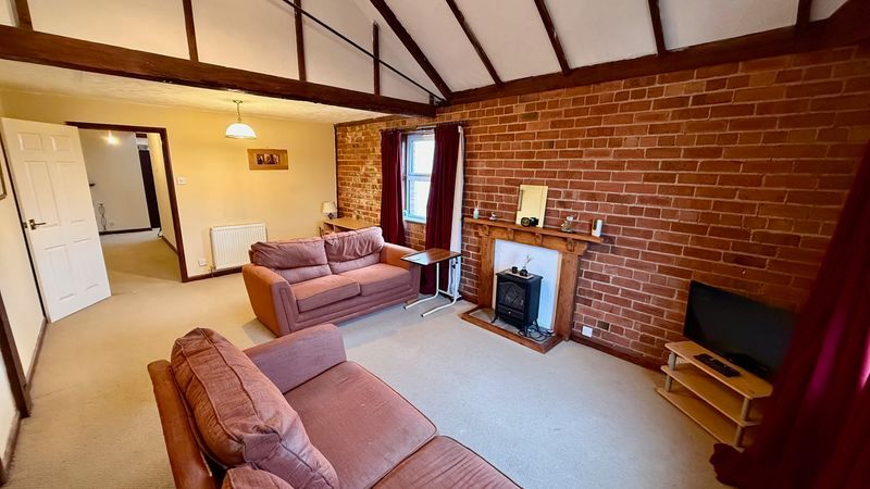 Property photo 3 of 11 Photo 10