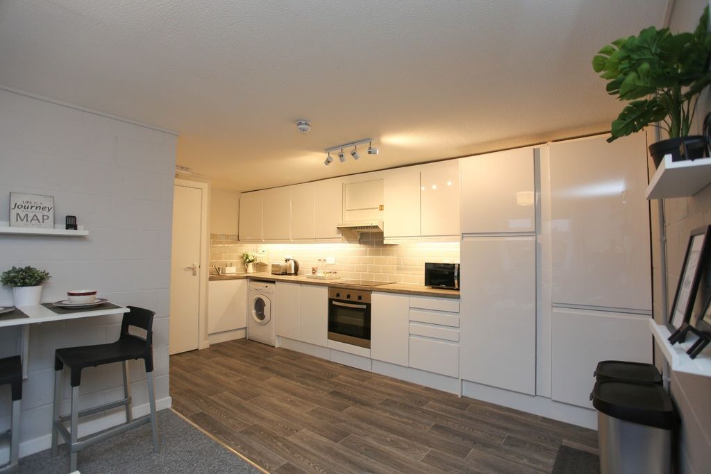 Property photo 3 of 11 5291302