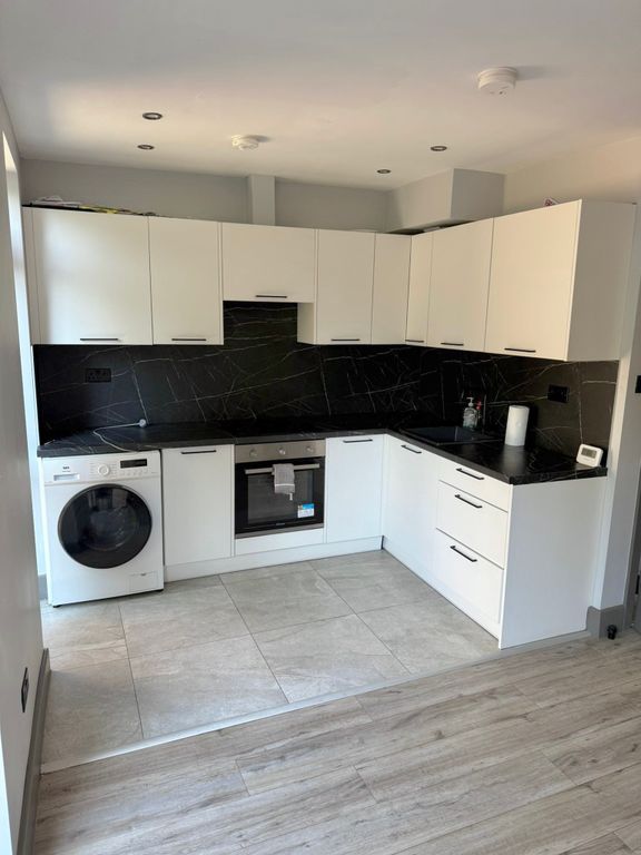 Property photo 2 of 30