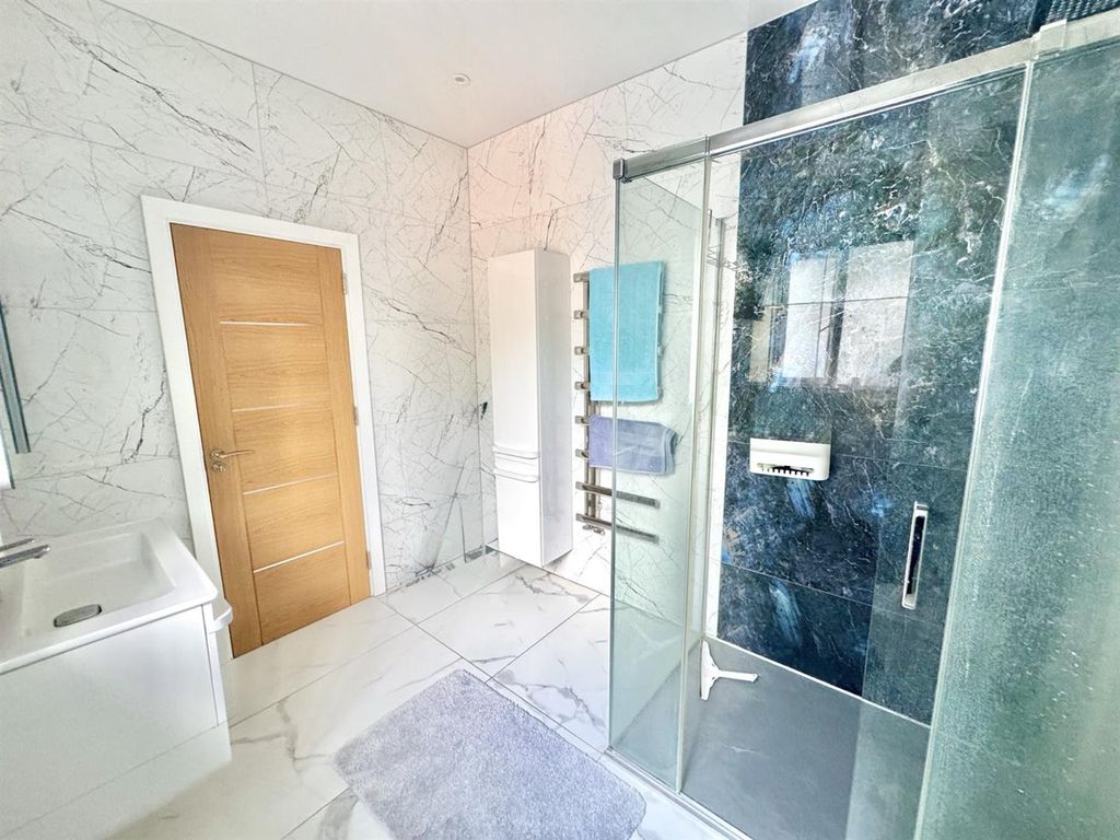 Additional image 34 of 5 bed semi-detached house for saleCheyne Walk, Croydon CR0
