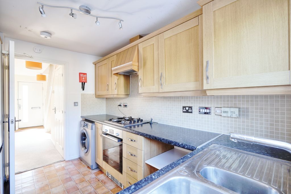 Property photo 2 of 14 10