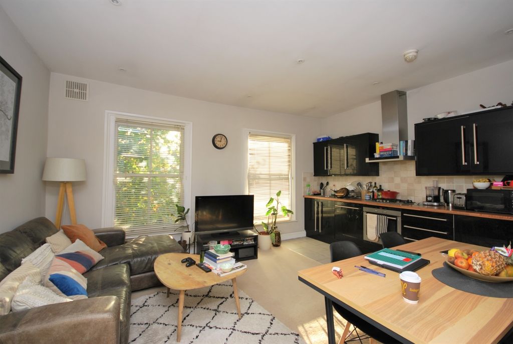 Property photo 2 of 8 Dsc_0132