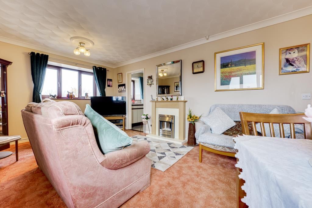 Property photo 2 of 12 24 Cleaver Court, Station Road, Kettering-8.Jpg
