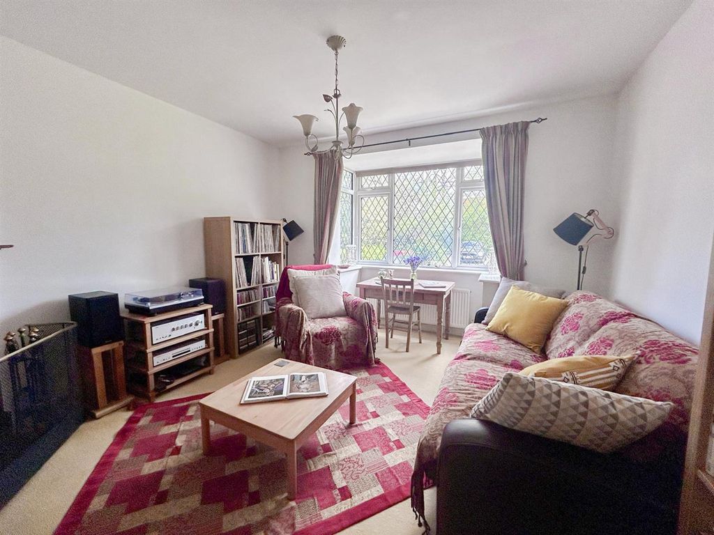 Property photo 2 of 18