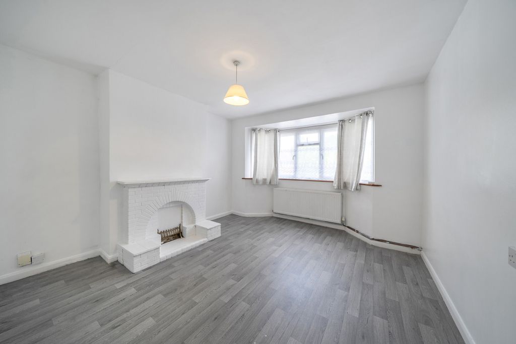 Property photo 3 of 20 1464502-1-6A0Ad71...