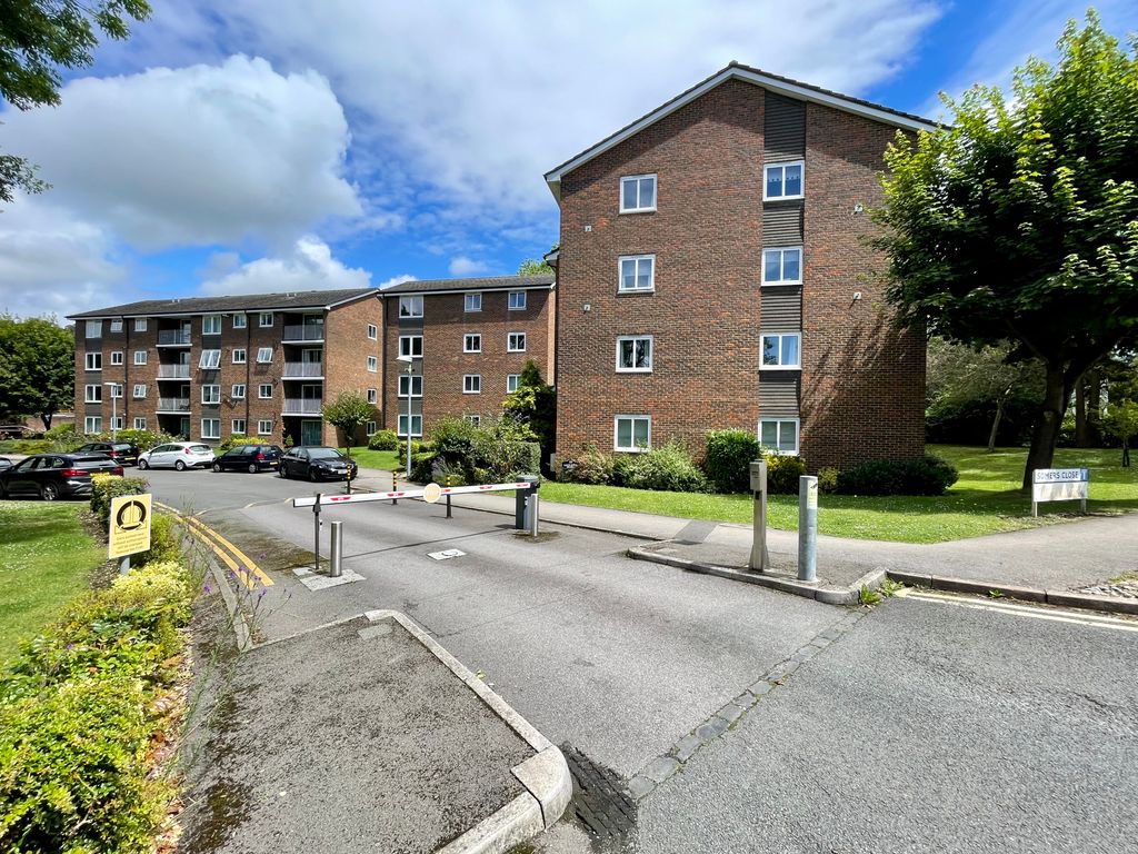 Property photo 1 of 16 Img_4985