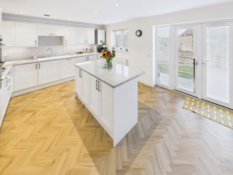 Property photo 3 of 12 Kitchen/Diner