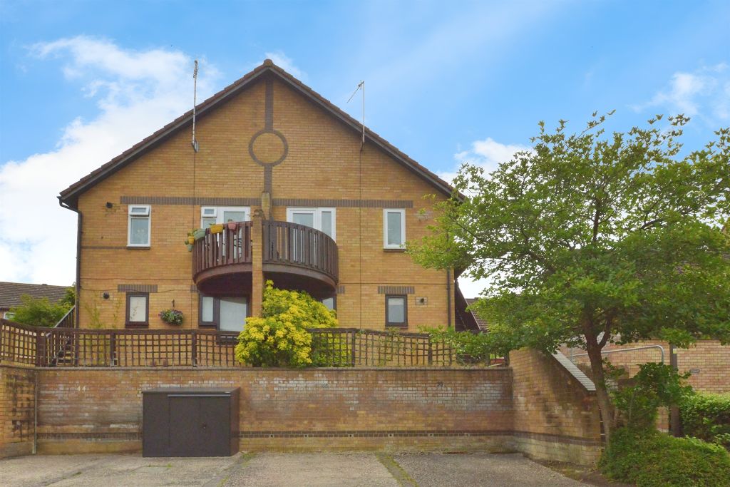 Property photo 1 of 12