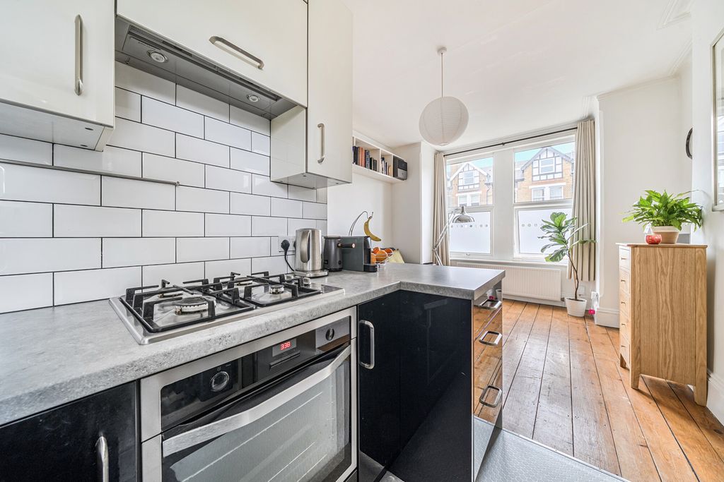 Property photo 3 of 20 1359265-6-68d656F...