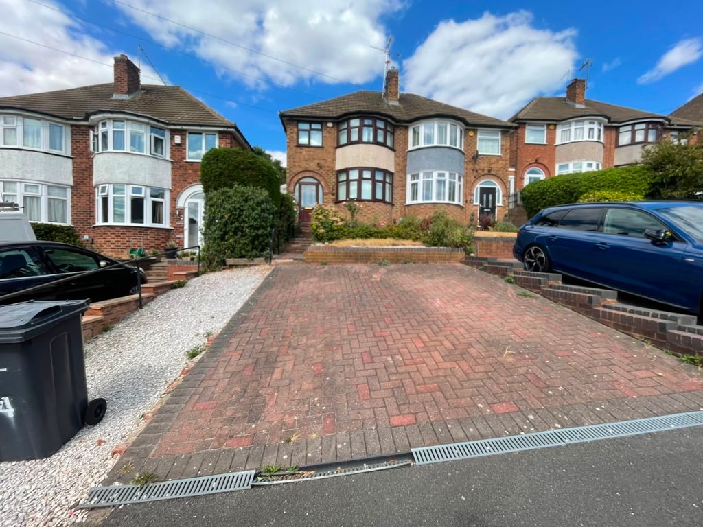 Property photo 1 of 47