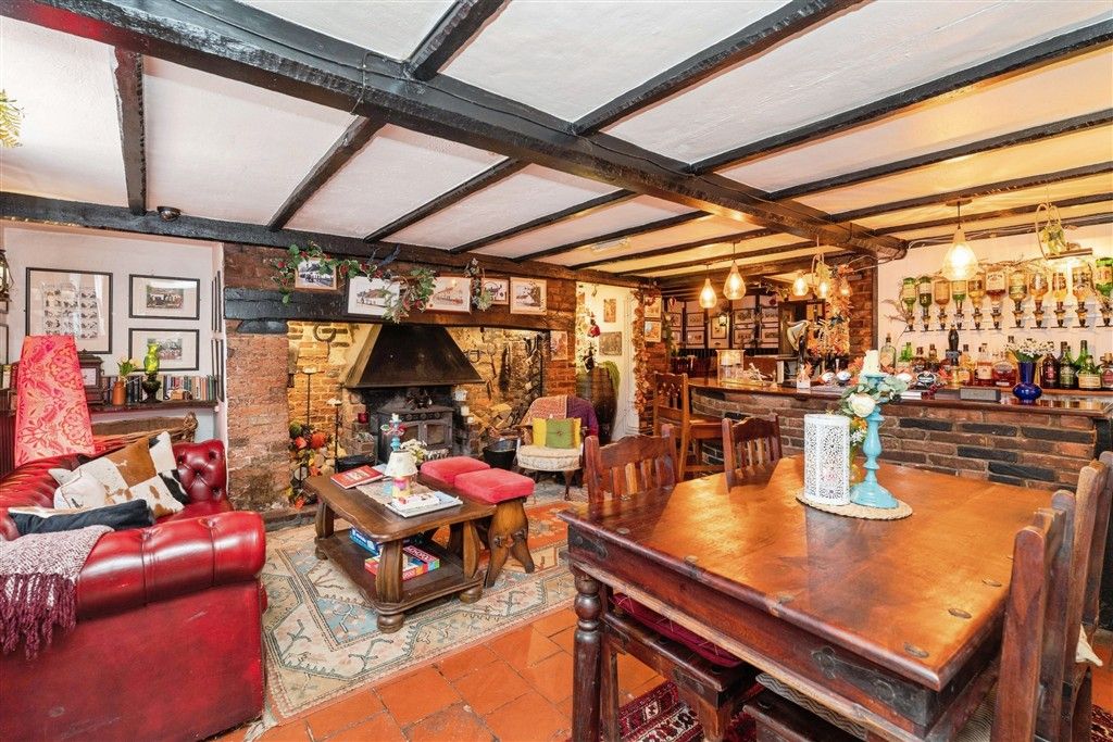Property photo 2 of 6