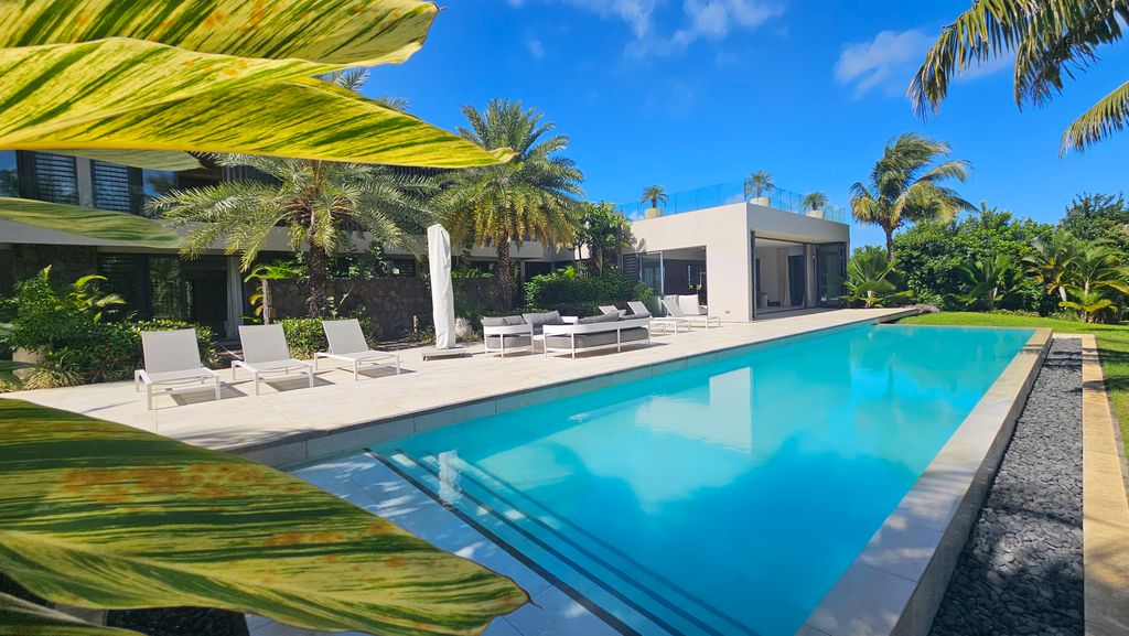 Property photo 2 of 61