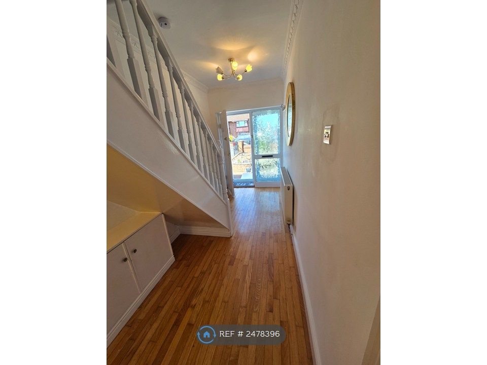 Property photo 2 of 29