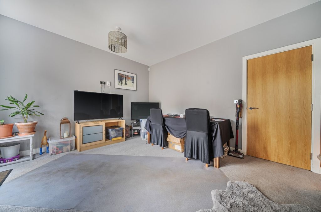 Property photo 3 of 29 1393242-15-6967969B084B8