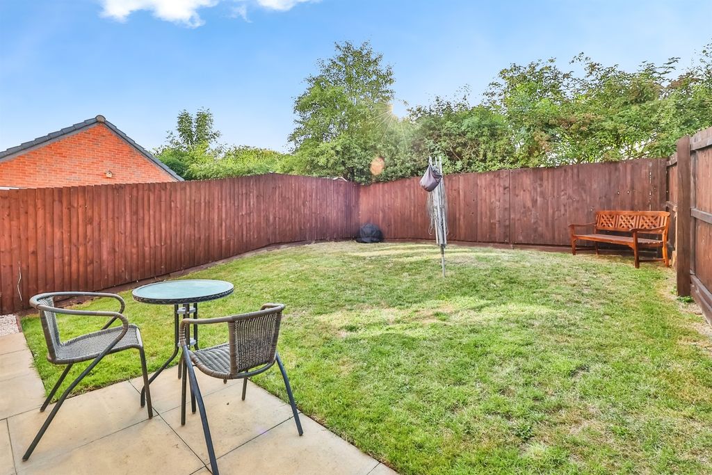 Property photo 2 of 17