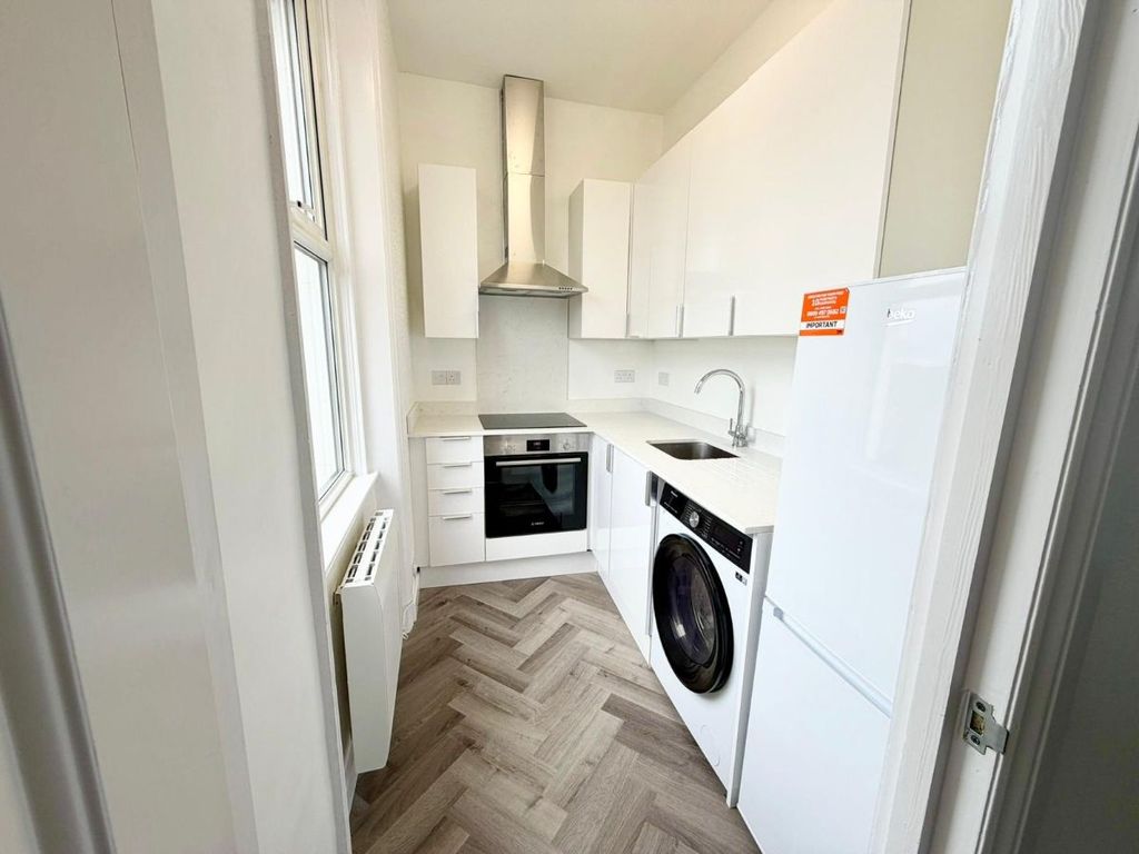 Property photo 3 of 3