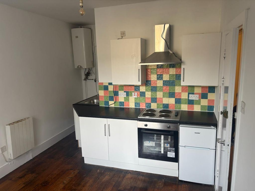 Property photo 1 of 4