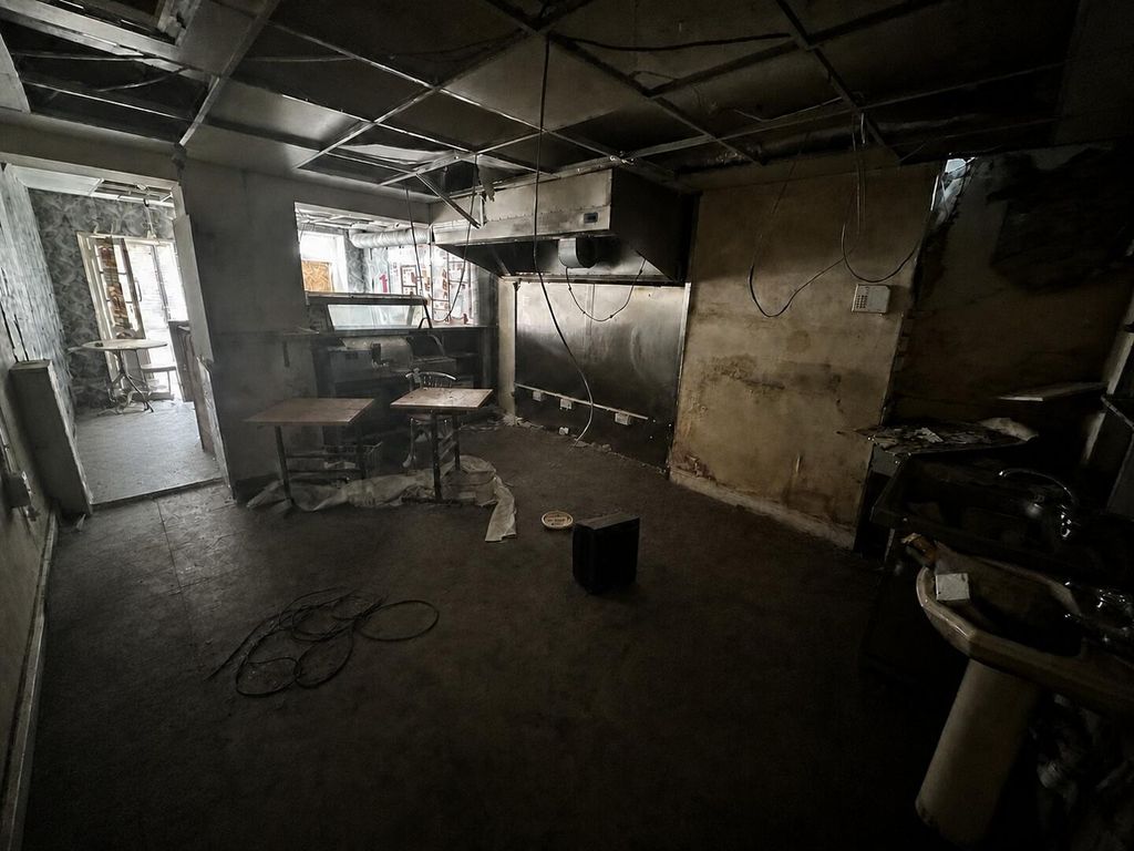 Property photo 3 of 7 Retail Area 2.Jpg