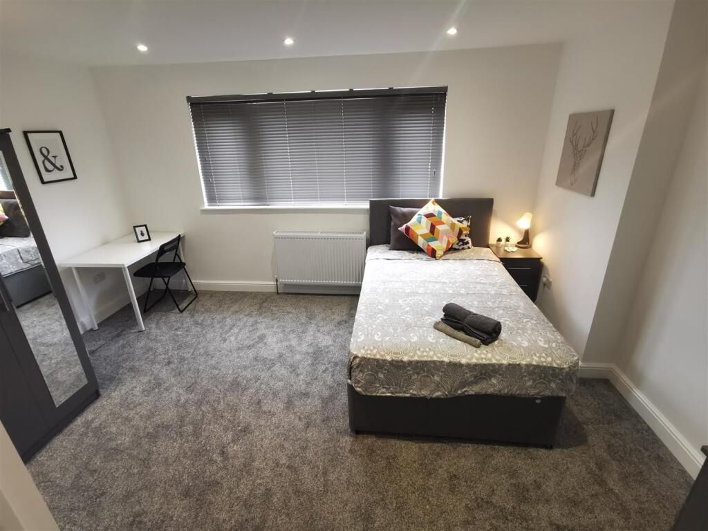 Property photo 1 of 4