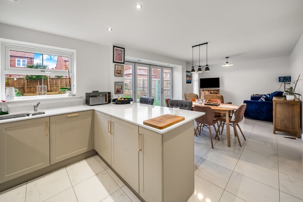 Property photo 3 of 15 Picture No. 08