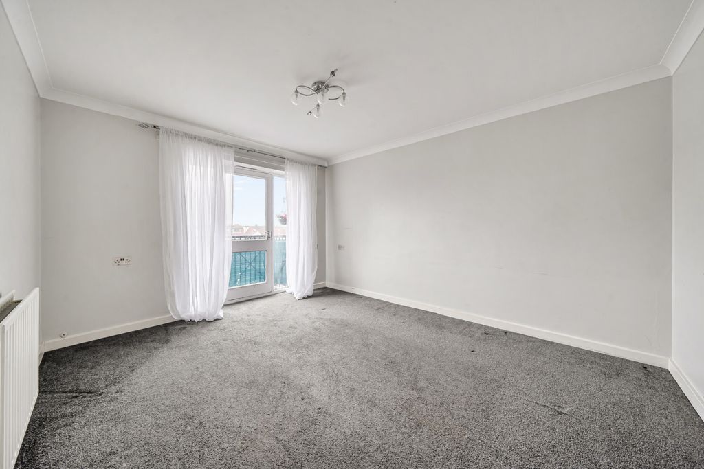 Property photo 2 of 17 1418021-9-6996F90...