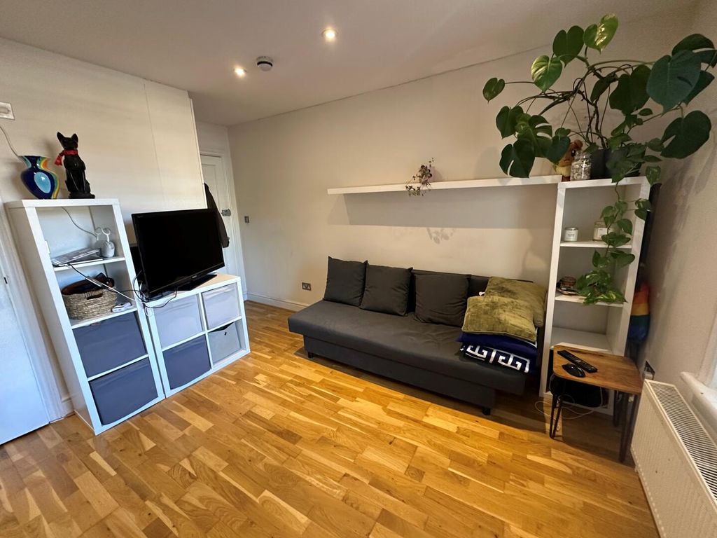 Property photo 2 of 6 Living Room