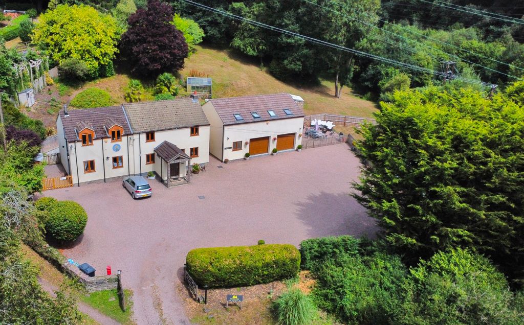 Property photo 1 of 53