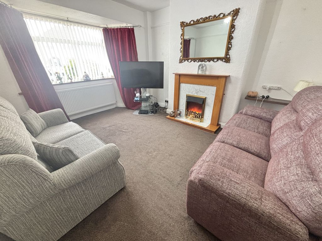 Property photo 2 of 23