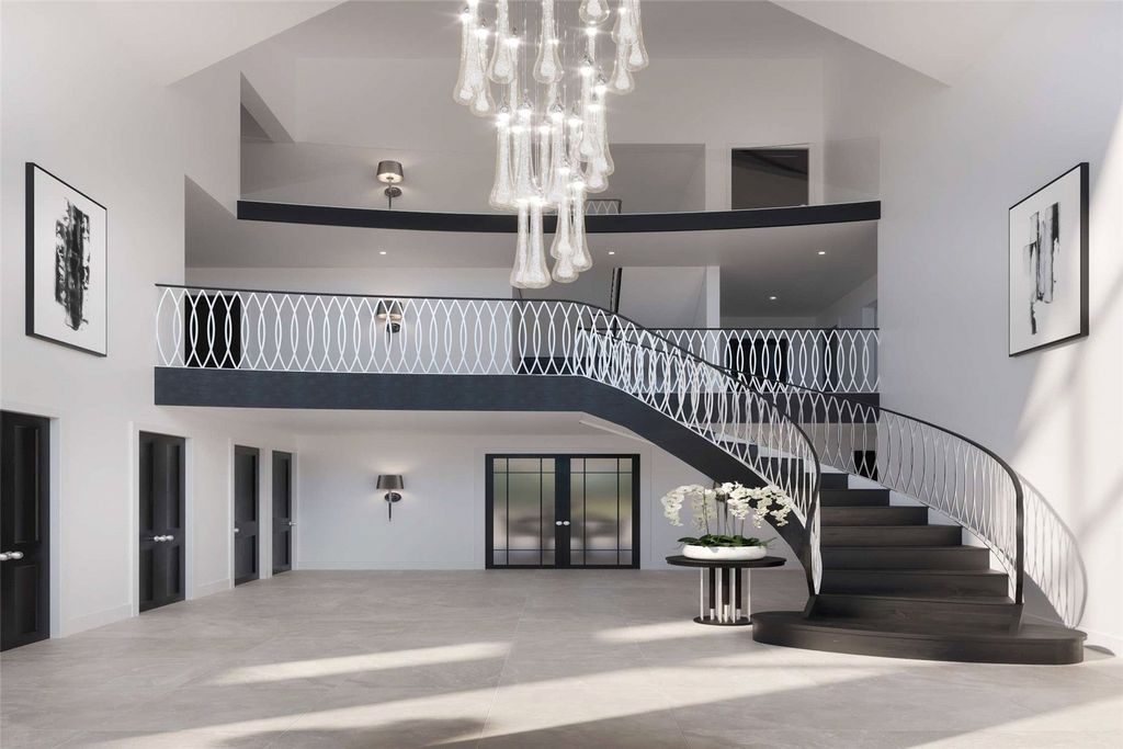 Property photo 2 of 27 Entrance Hall