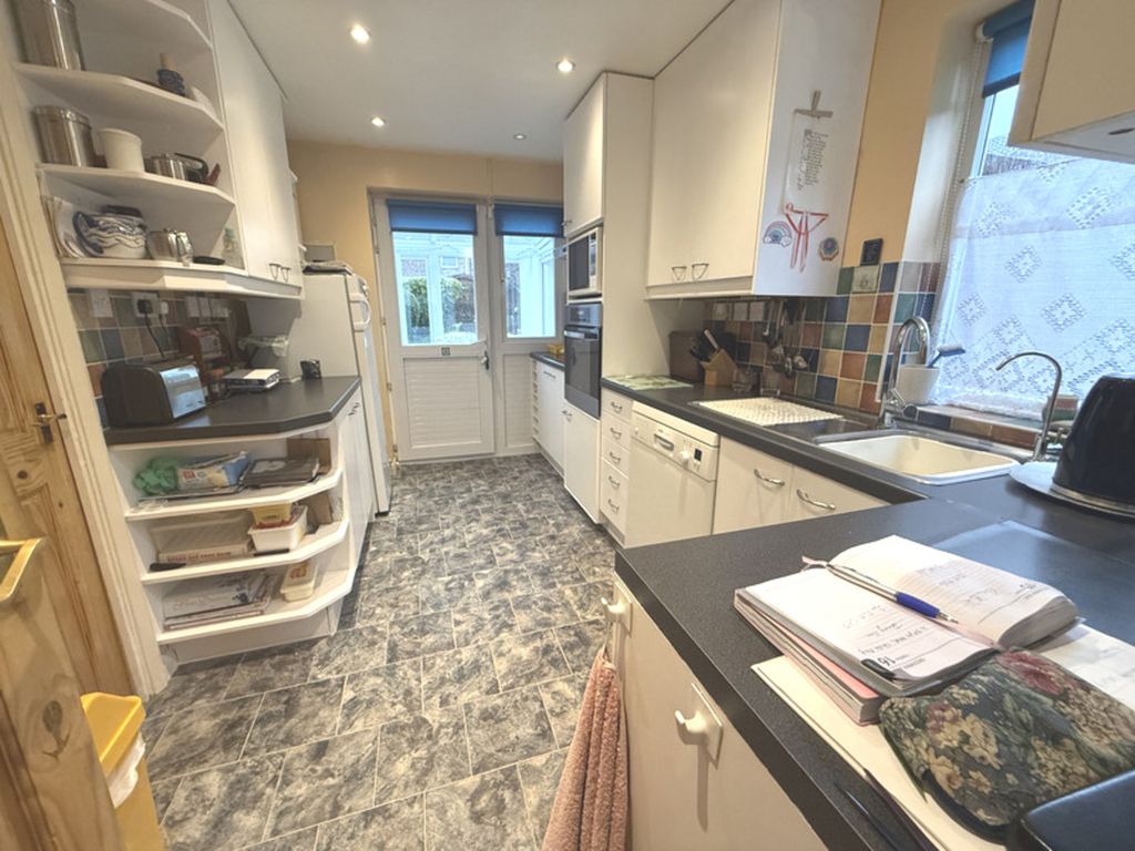 Property photo 3 of 16