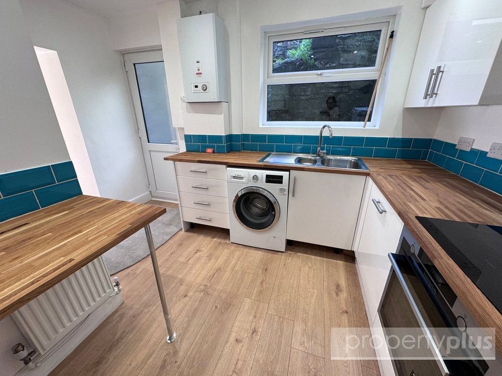 Property photo 2 of 11 Picture No. 07