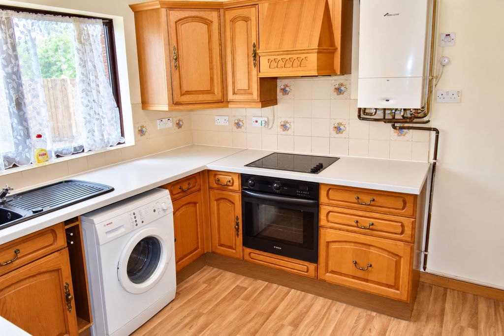 Property photo 2 of 3 Kitchen
