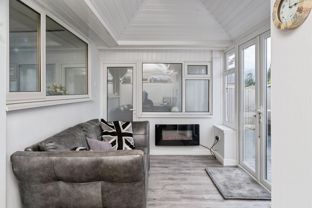 Property photo 2 of 20 Pbox-Img.Jpg