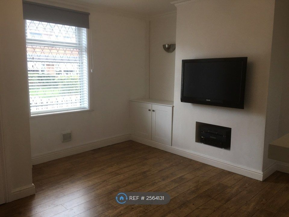 Property photo 2 of 8 Lounge