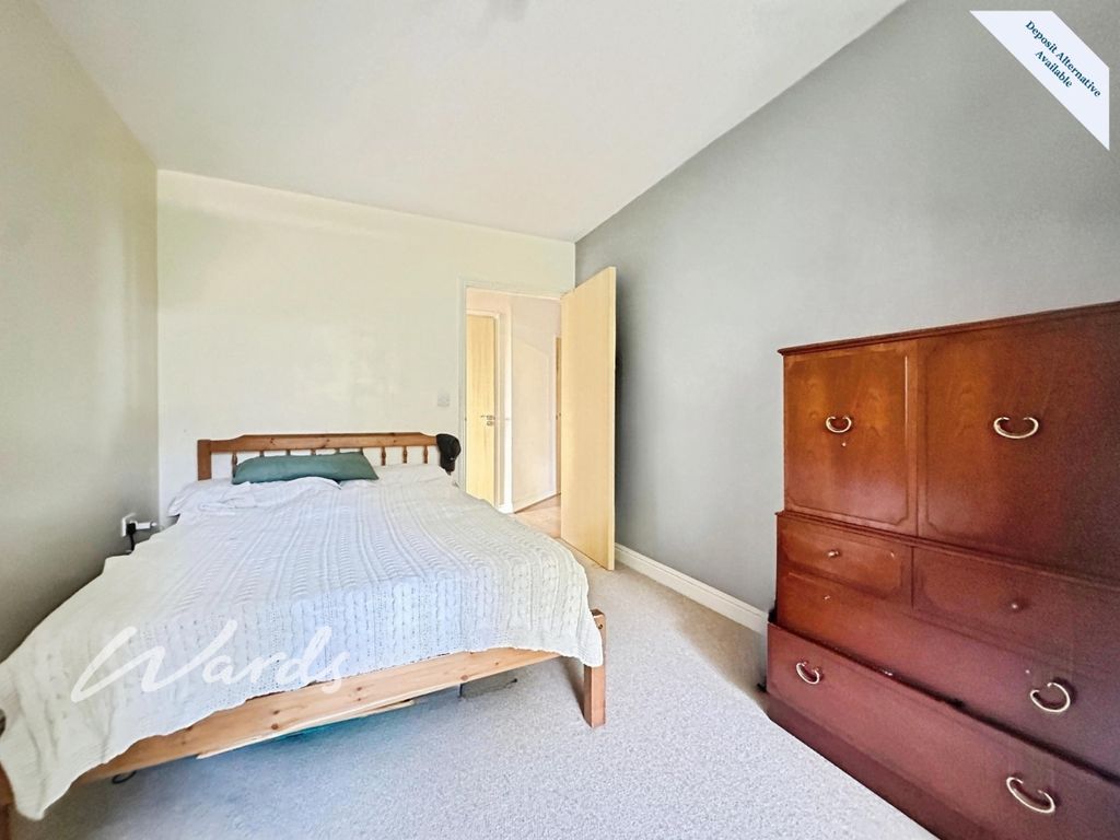 Property photo 3 of 10 Bedroom 2