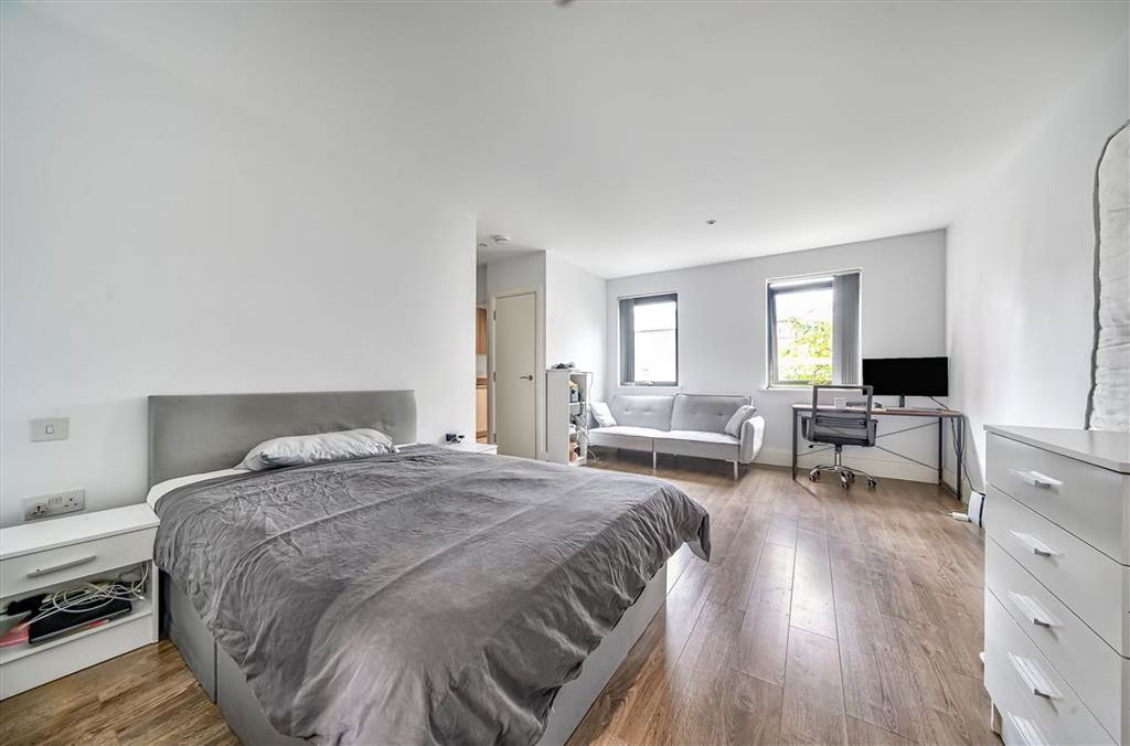 Property photo 2 of 5
