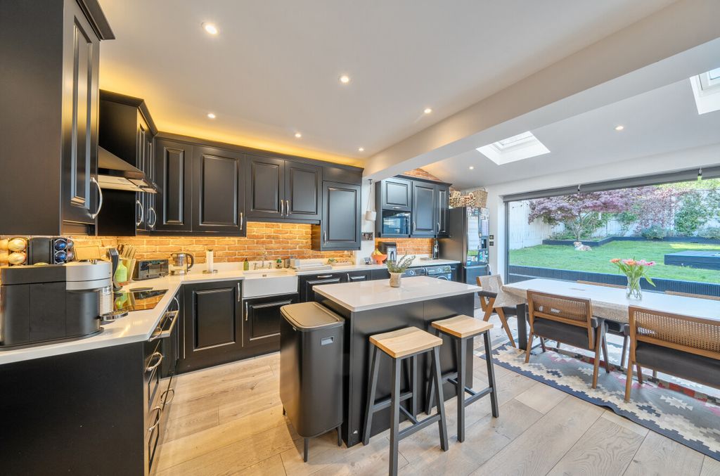 Property photo 3 of 23 1450999-5-69Ea545...