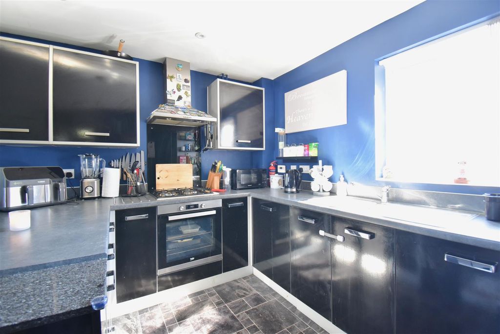 Property photo 2 of 8 Dsc_0010.Jpg