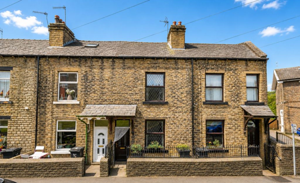 Property photo 1 of 10 External DT