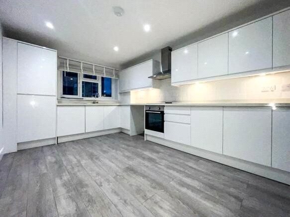 Property photo 2 of 10 Picture No. 02