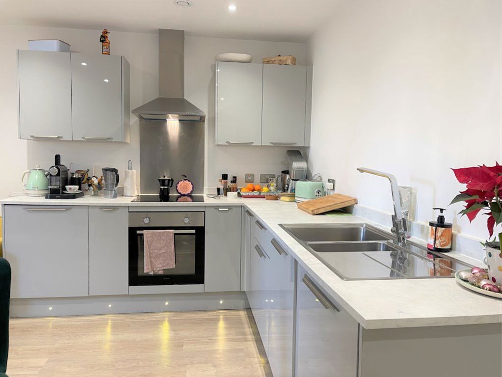 Property photo 2 of 11
