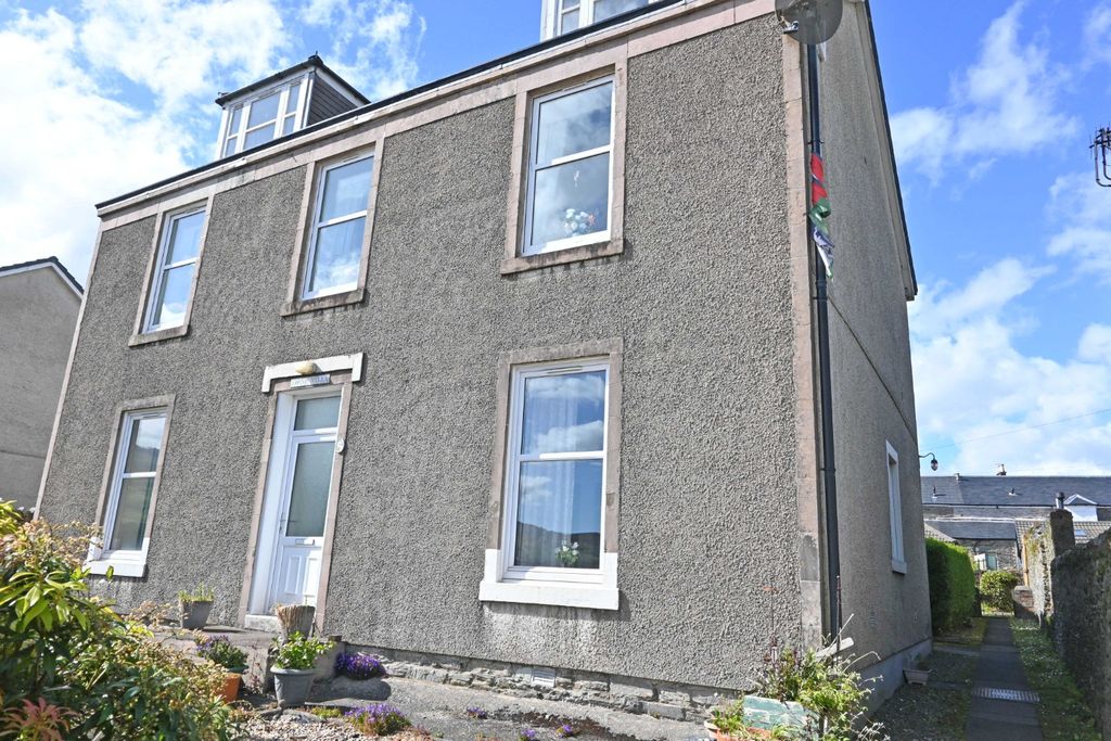 Property photo 3 of 15 5190345