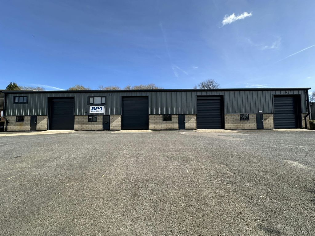 Property photo 1 of 9 Units 14 Evingar Rd Whitchurch V2.Jpg